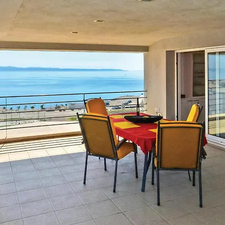 Lovely In With House Sea View شقة *